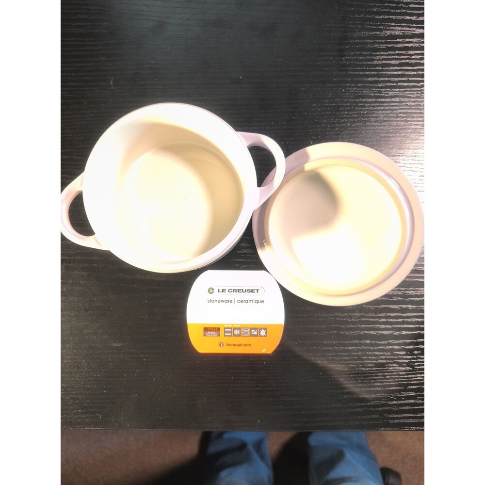 Le Creuset Mini Round Cocotte in Chiffon Pink 8 Oz. New In Box - Pink In Color - Picture 3 of 10